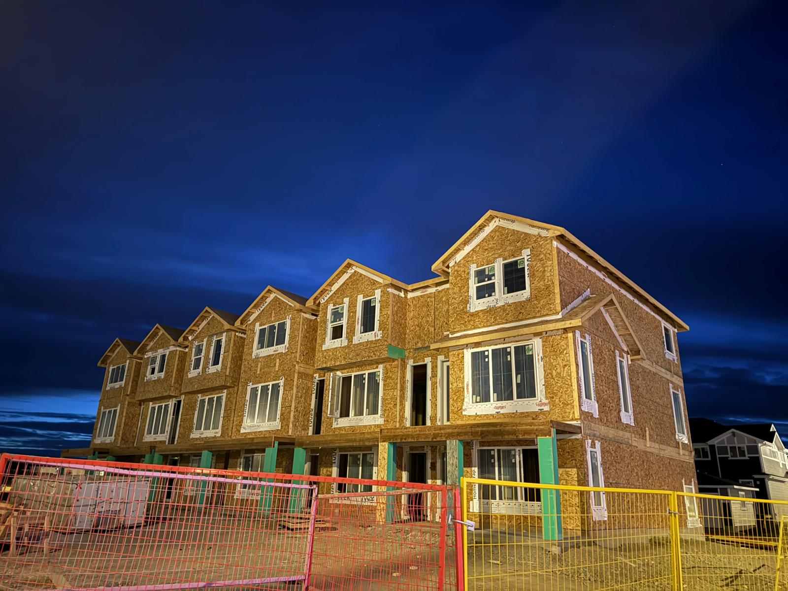 6-Plex Building Sunset Ridge